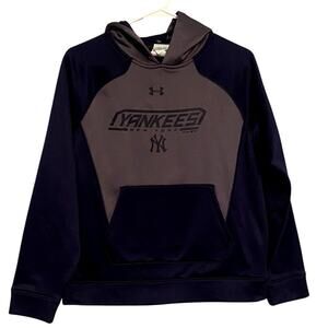 Nike Georgia Bulldogs Men’s 2XL Red Hoodie Basketball Logo Pullover Sweatshirt